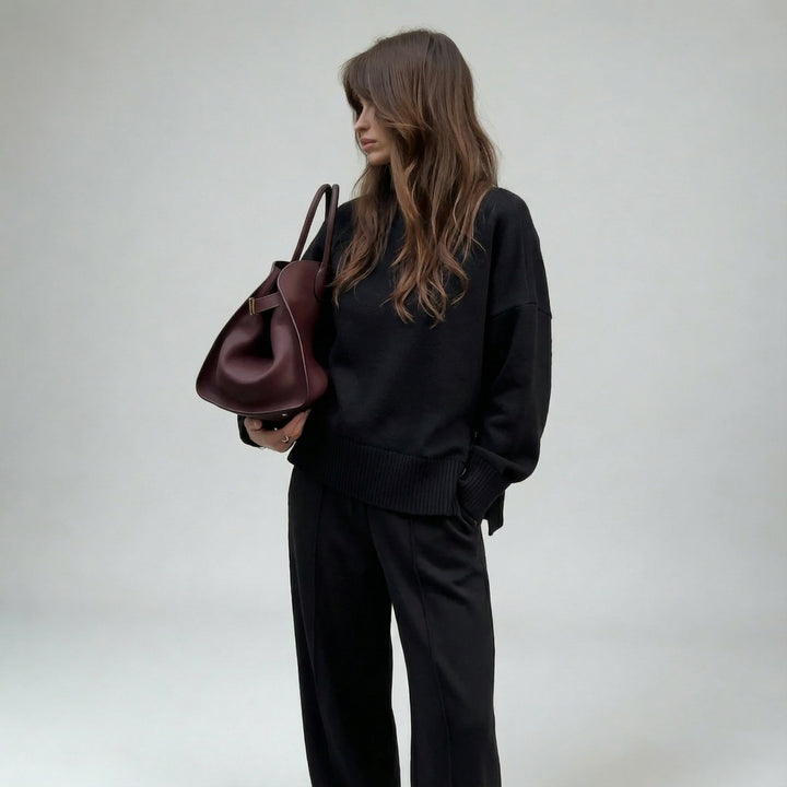 Inès - Pull noir décontracté avec pantalon assorti